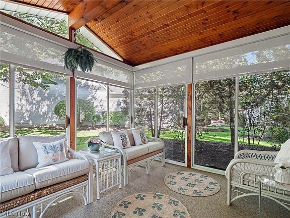 5th image of 2842 Wyndgate Ct #11