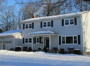 104 Leamoor Dr, Parsippany, NJ 07054