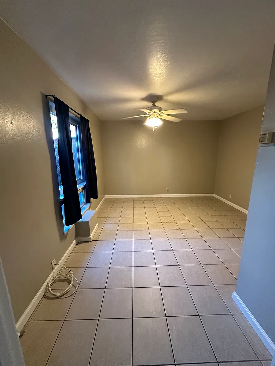 Building Photo - 2533 Hillegass Ave #106