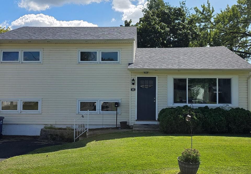 1st image of 650 Brenda Ln