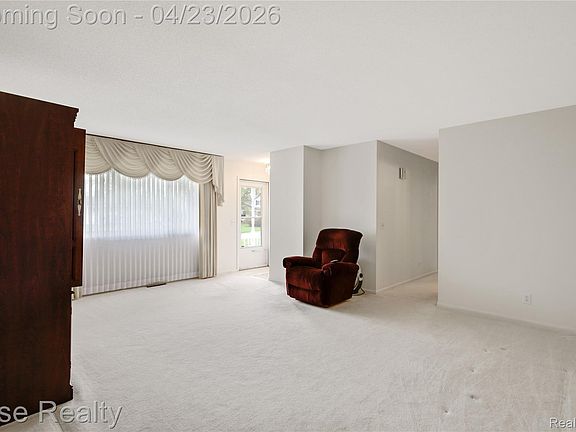 3rd image of 7080 Aldredge Dr