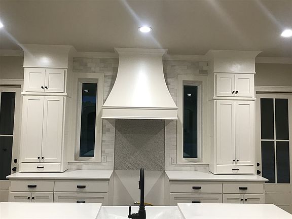 3rd image of 4226 Savannah Hills Ln