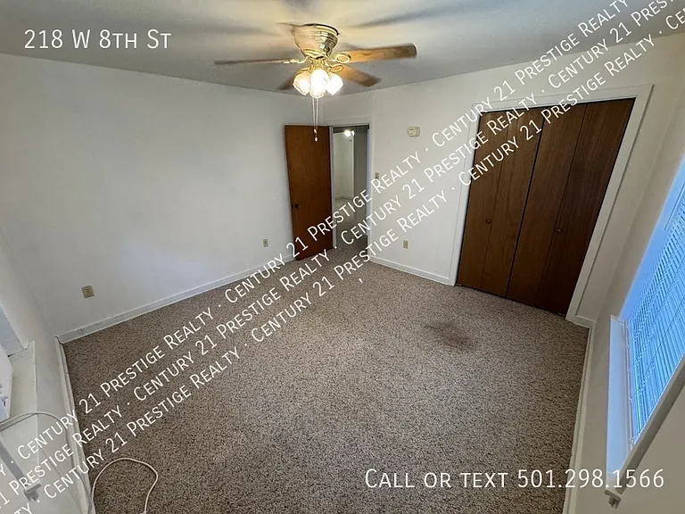 218 W 8th St — Photo 6