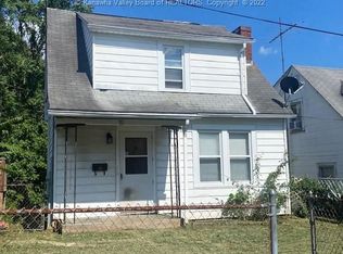 20 Hillcrest Dr, Charleston, WV 25302