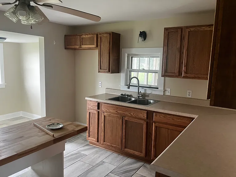 Green Meadows Ln — Photo 5