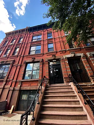 Rented by Massada Home Sales Inc | media 33