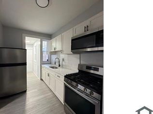 2907 Presbury St, Baltimore, MD 21216