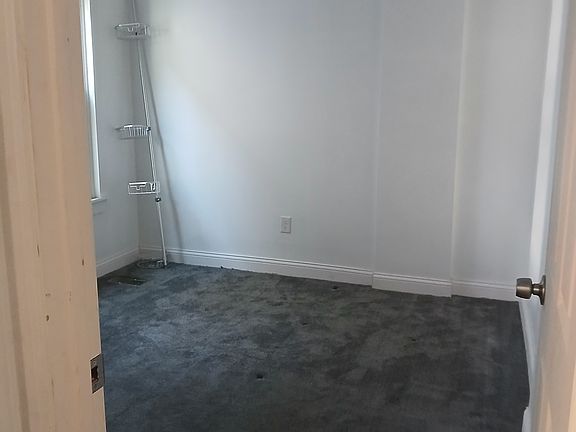3rd image of 1673 W Grand St