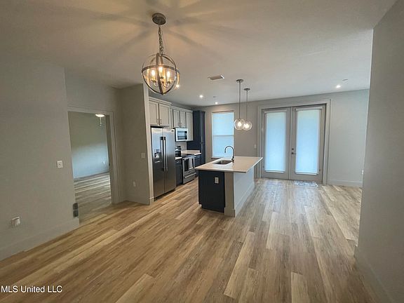 4th image of 2501 Bienville Blvd #437