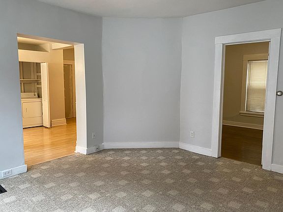 5th image of 266 Fuller Ave SE #1