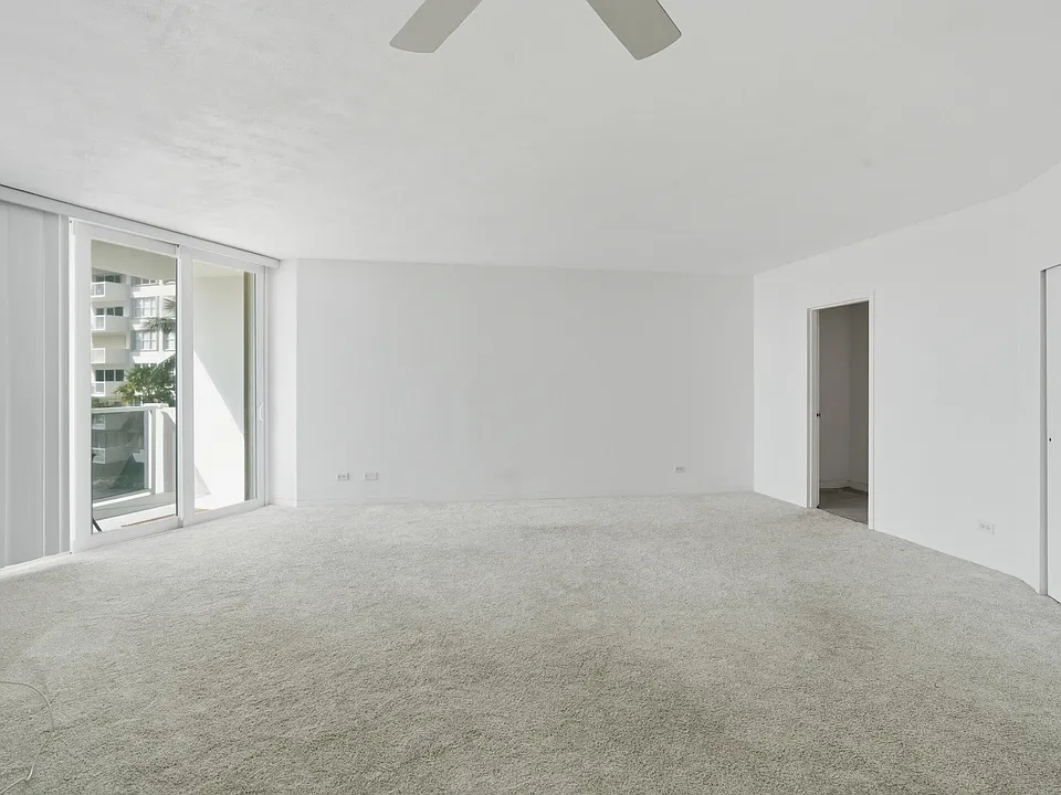 2800 N Flagler Dr #303