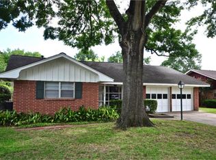 10419 Eddystone Dr, Houston, TX 77043