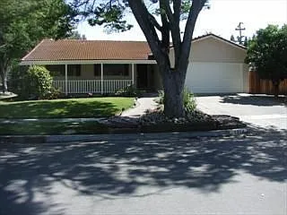 5354 Lassen Ave photo 1