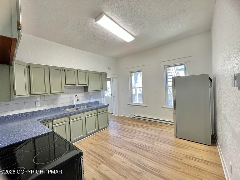 1028 N Webster Ave #1 — Photo 29