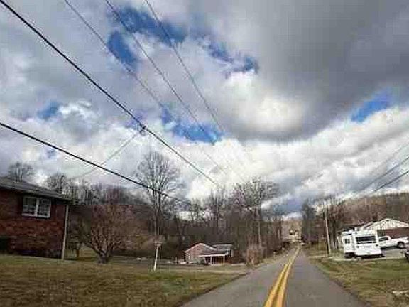 3rd image of 841 McCorkle Rd