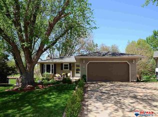 3810 Raspberry Cir, Lincoln, NE 68516