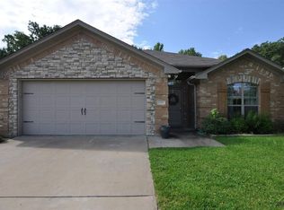 2551 Lazy Acres Ln, Tyler, TX 75707