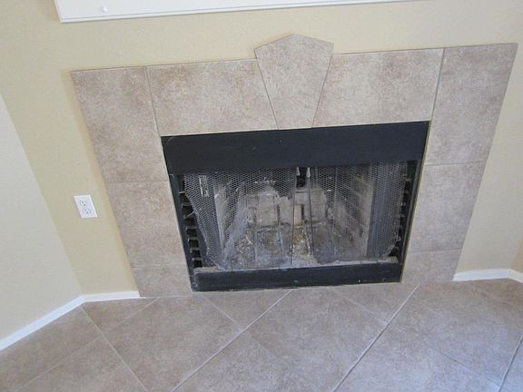 5th image of 921 S Val Vista Dr Unit 109