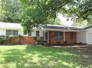 1905 Laurel Rd, Gainesville, TX 76240