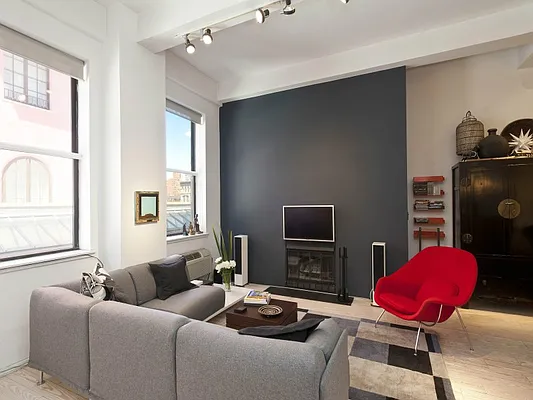 Sold by Sotheby's International Realty | media 10