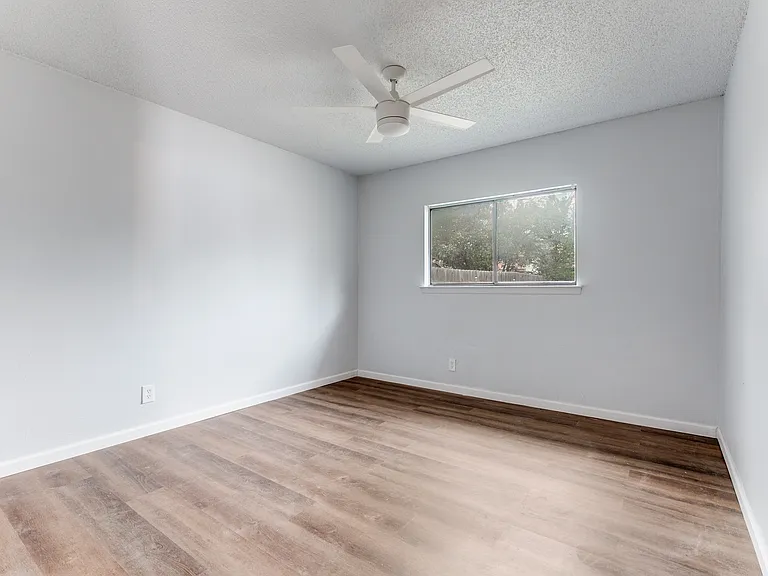 4847 Aspenwood Dr — Photo 13