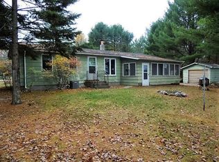 W7142 Loop Rd, Tomahawk, WI 54487