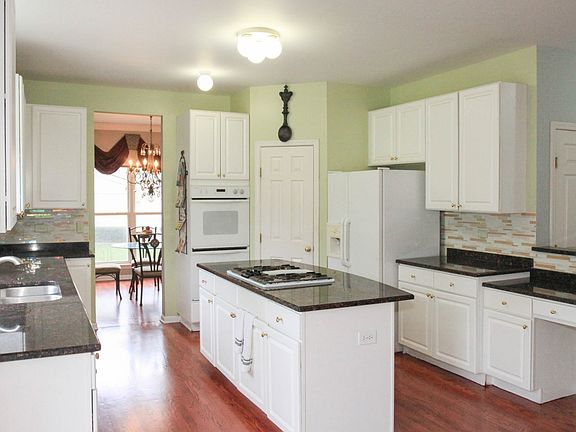 2nd image of 227 W Wellington Dr
