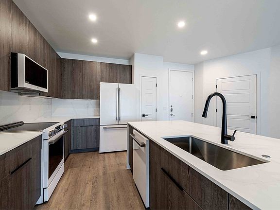 Slate Scottsdale, Phoenix, AZ, Deluxe Renovations