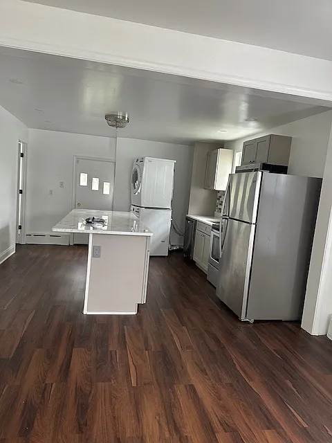 7813 Montgomery Ave — Photo 2
