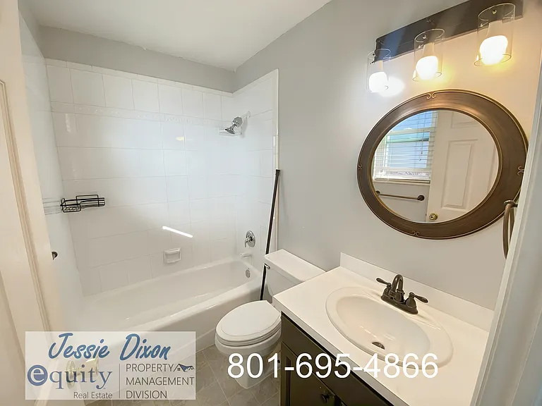 5889 S 3260 W — Photo 11