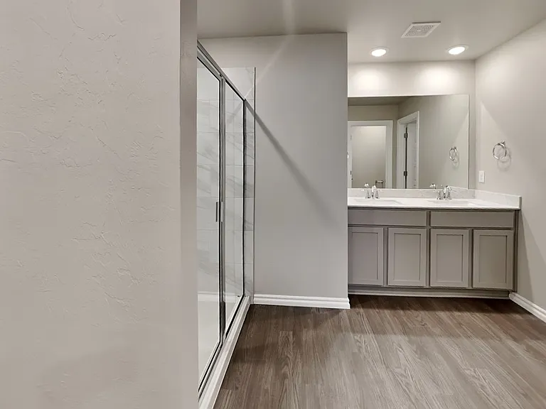 2733 Dennis Dr — Photo 11