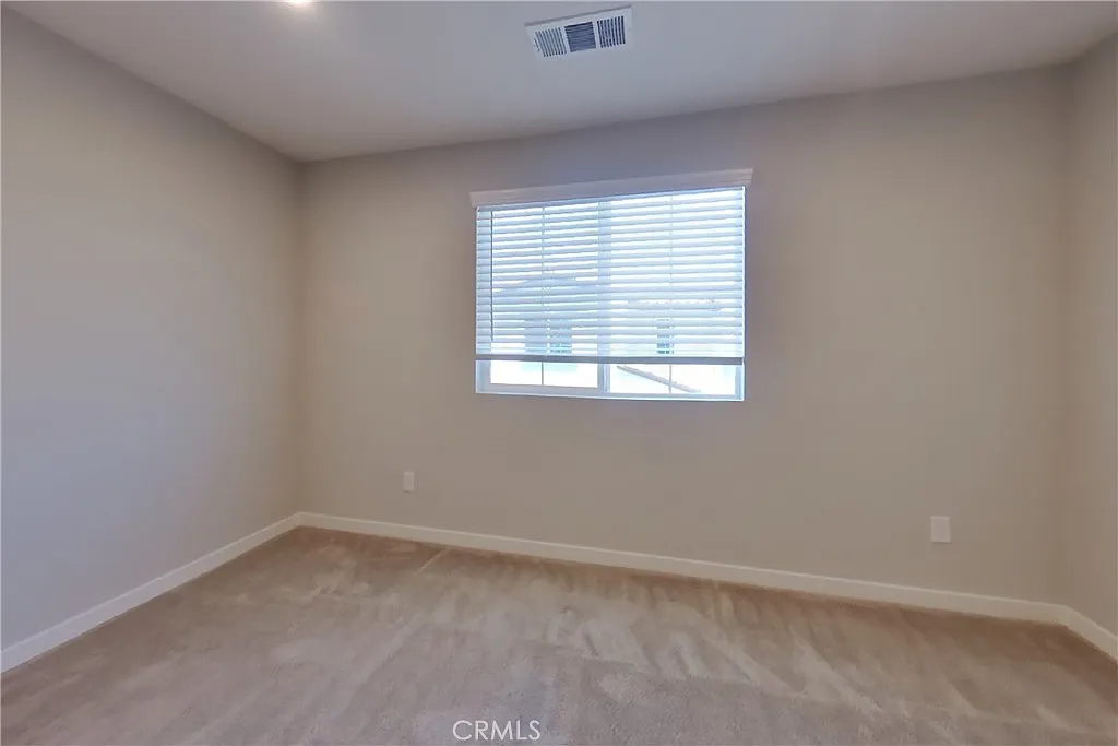 3 bed, 2.5 bath, 1457 sqft, $3,199 — Photo 4