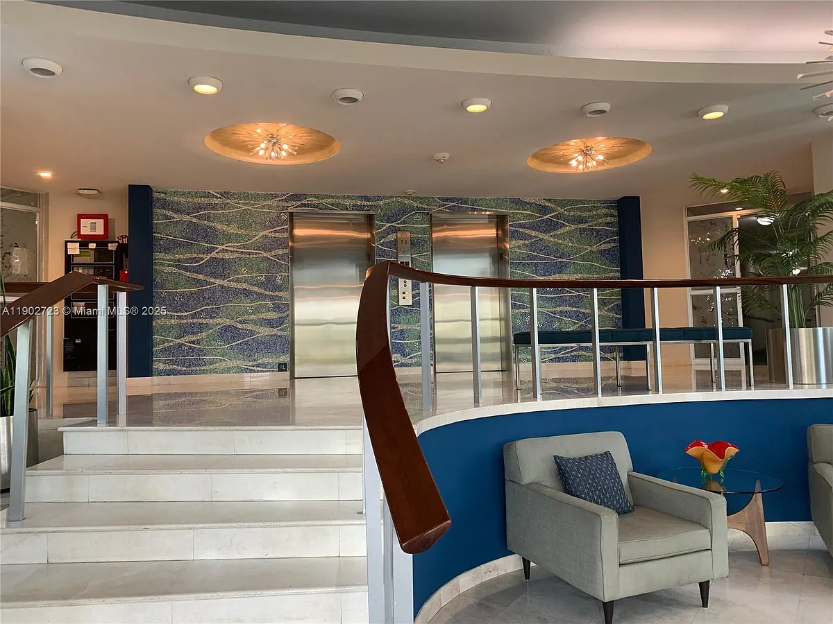 Building Photo - 3600 Galt Ocean Dr #9C