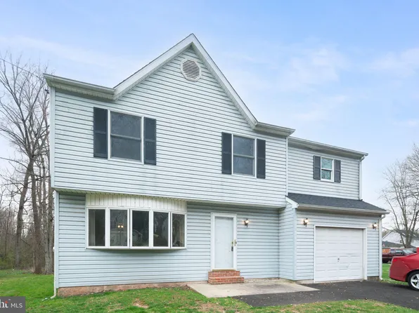 841 Warrington Ave, Warrington, PA 18976