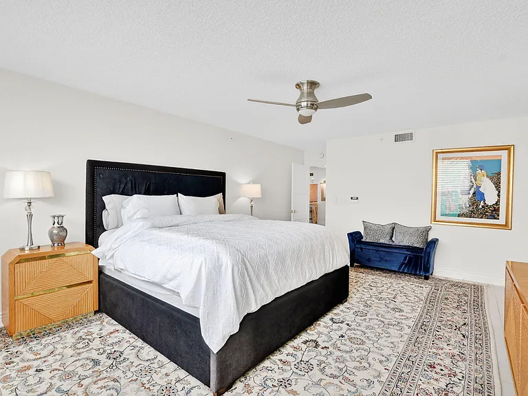 7233 Promenade Dr #101 — Photo 41