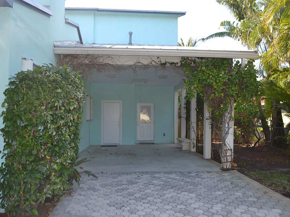 1st image of 242 Bloomfield Dr