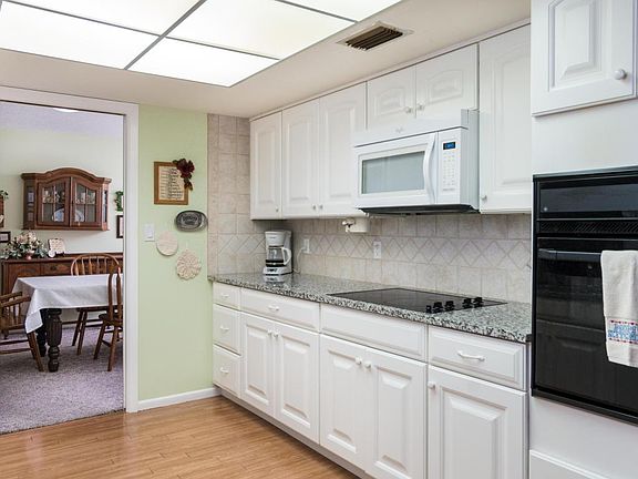 4th image of 265 Yumas Dr