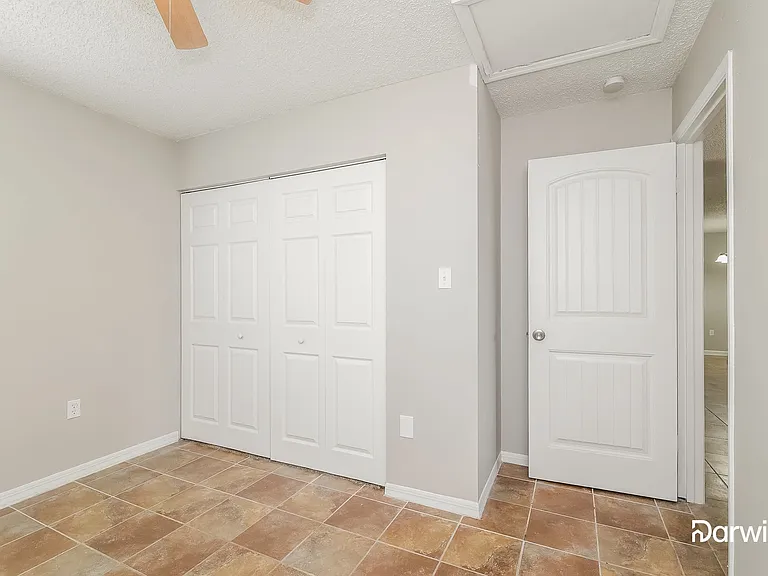 453 Cart Ct — Photo 9