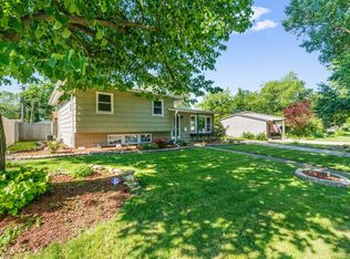 21 Briarcliff Rd, Montgomery, IL 60538