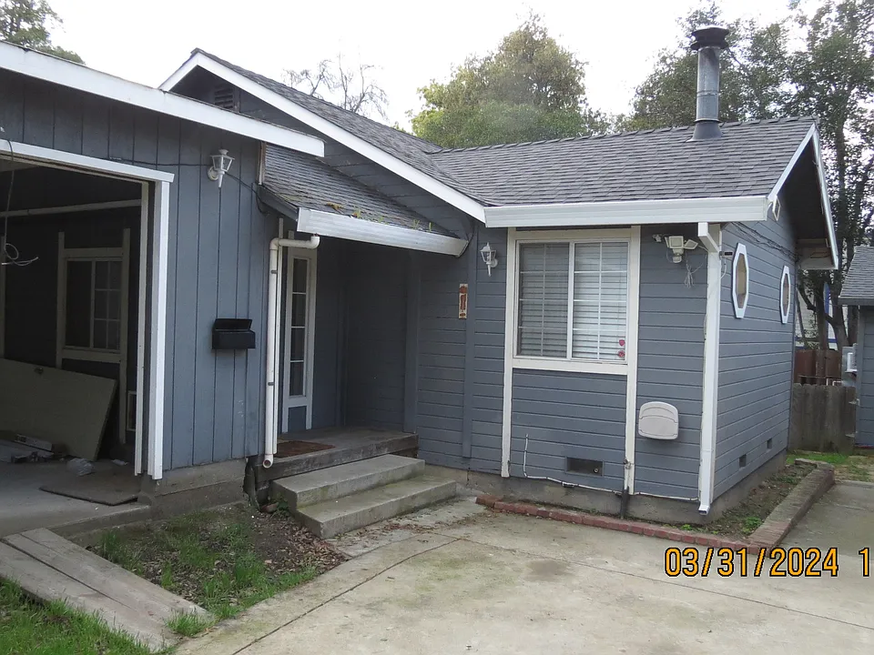 168 Nevada Ave #1