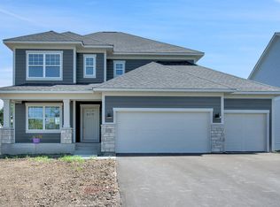 4324 Woodland Cove Pkwy, Minnetrista, MN 55331