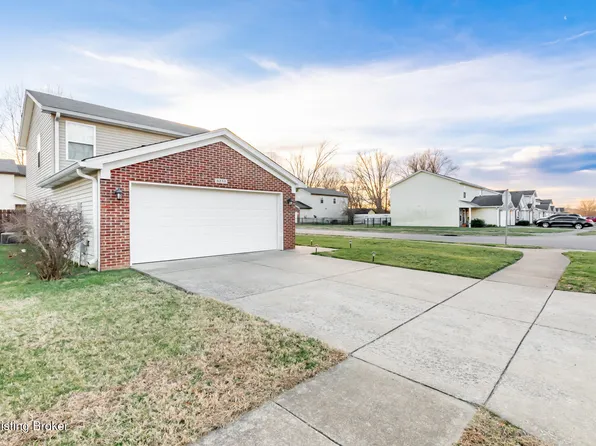 6233 Valley Forest Dr, Louisville, KY 40219
