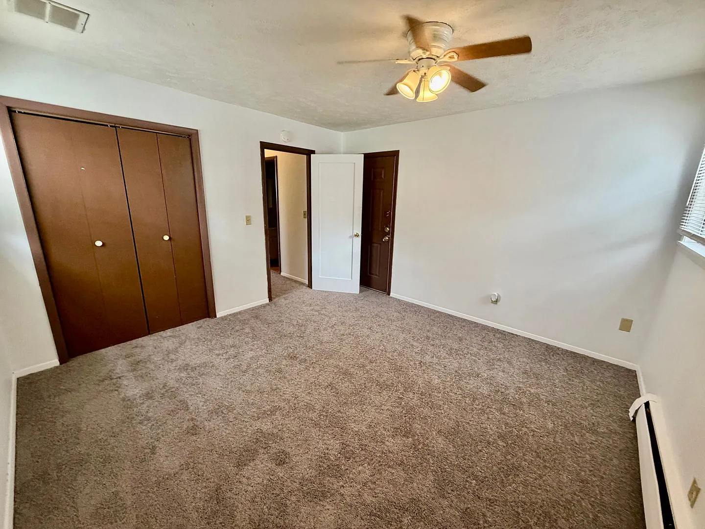 215 Lindell Drive — Photo 4