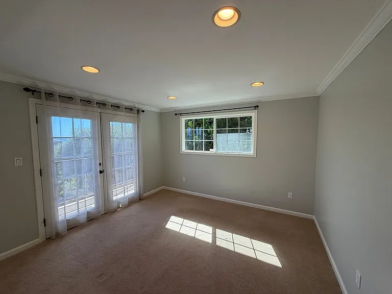 3888 Sierra Dr — Photo 7