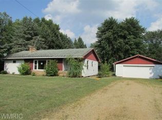 56399 Griffith Rd, Three Rivers, MI 49093