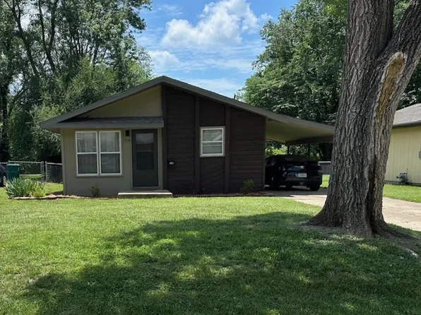 2534 W Lombard St, Springfield, MO 65802