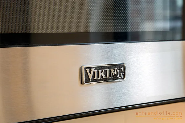 Sold by aptsandlofts.com | media 15