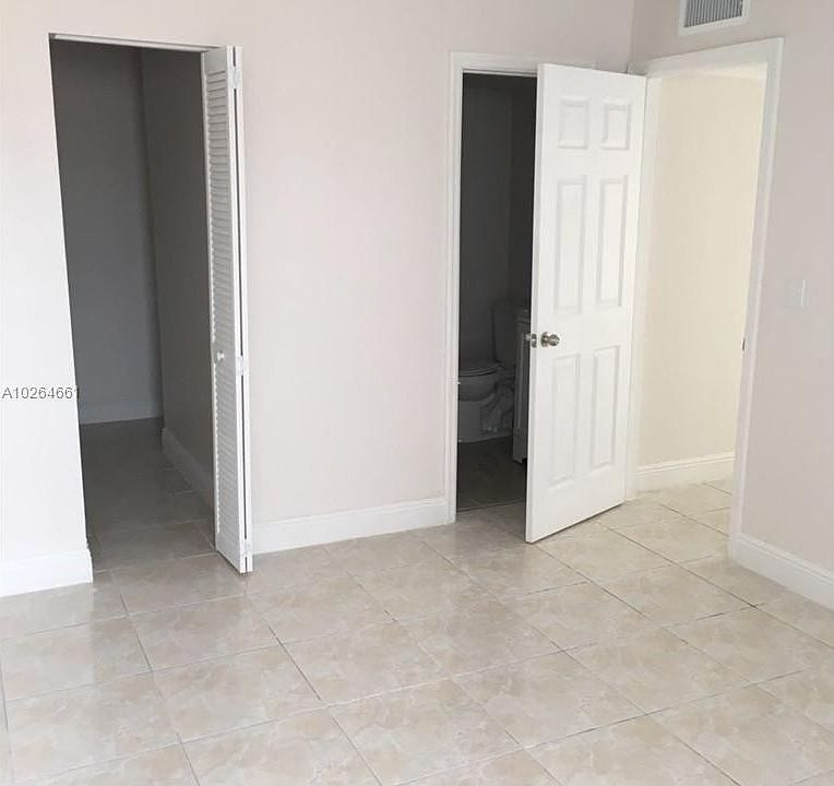 1st image of 2150 Bay Dr APT 006