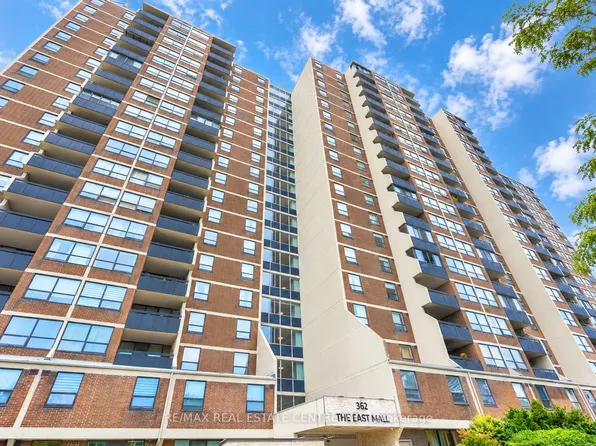 362 The East Mall Dr Unit 314, Toronto, ON M9B 6C4