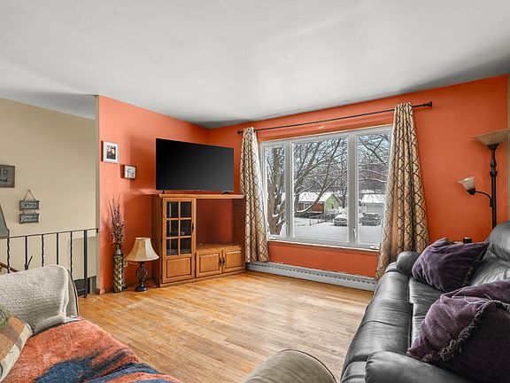 5th image of 2216 Vermillion St